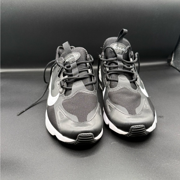 Nike Air Max Sole Design - Picture 4 of 5